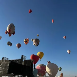 Kapadokyada 6 Balon Festivali Ruzgar Gibi Gecti