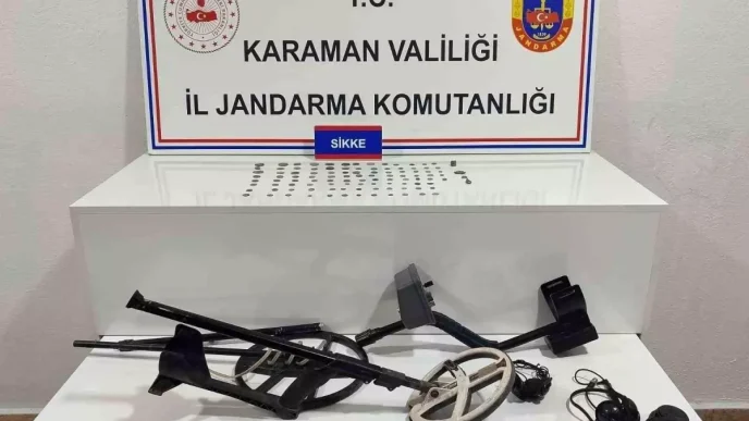 Karamanda Jandarma Uygulamalarinda Uyusturucu ve Tarihi Eser Ele Gecirildi