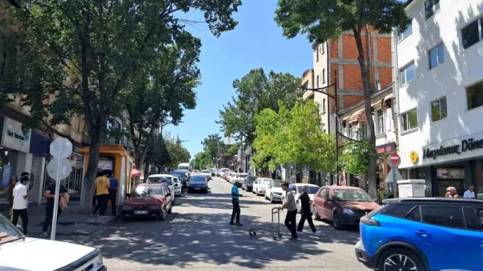 Karsta Trafige Kayitli Arac Sayisi 53 Bini Asti