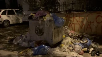 Kartalda Temizlik Iscileri Maas Sorunlari Nedeniyle Is Birakti