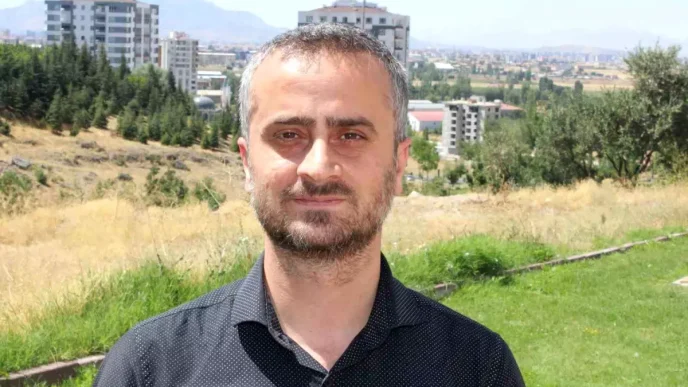 Kayseride 17 Aydir Otomobilini Bekleyen Vatandasin Magduriyeti