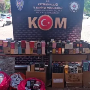 Kayseride Kacak Parfum Saticilari Yakalandi