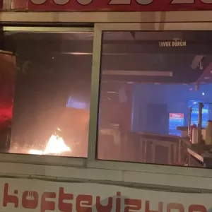 Kayseride Koftecinin Ocaginda Unutulan Koz Yangina Neden Oldu