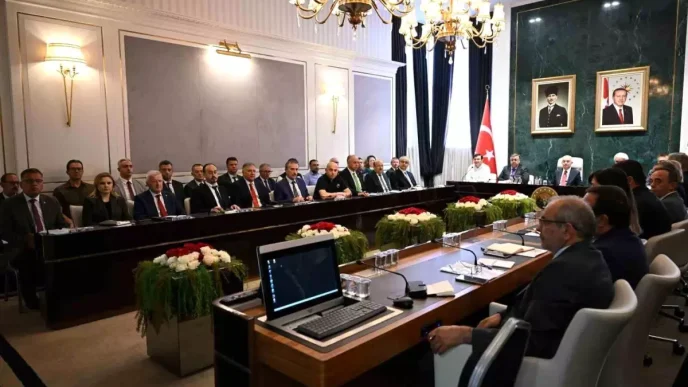 Kirklareli Valiliginde Cesitli Alanlarda Degerlendirme Toplantisi Duzenlendi