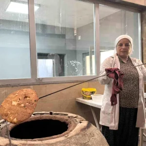 Kiziltepede Kadinlar Tandir Projesi ile Ekonomiye Katki Sagliyor