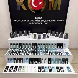 Konyada Gumruk Kacagi 108 Cep Telefonu Ele Gecirildi