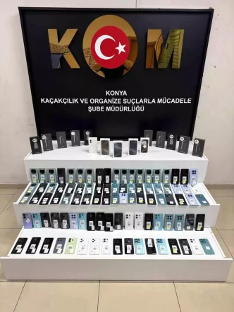 Konyada Gumruk Kacagi 108 Cep Telefonu Ele Gecirildi