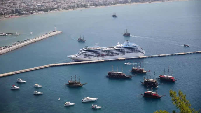 Kruvaziyer Turizminde Turkiye Rekor Kirdi