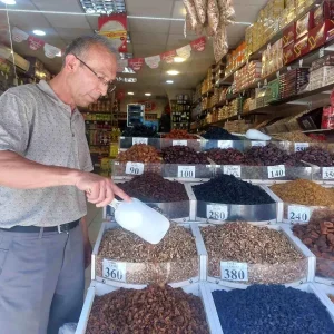 Kuruyemis Satisi Durgun Alim Gucu Dusuyor