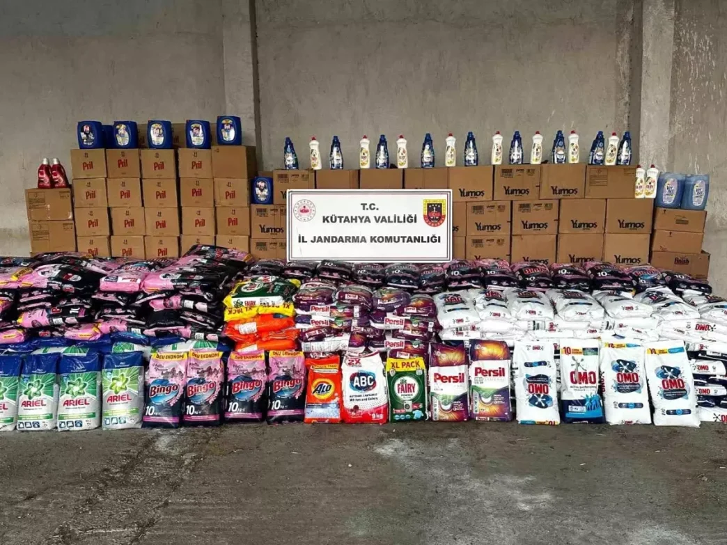 Kutahyada Sahte Markali Deterjan Operasyonu 1 Milyon 470 Bin TL