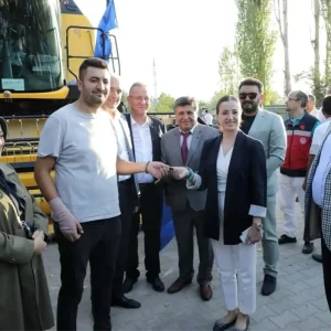 Kutahyada Tarimsal Uretime Yeni Destek Makine Parki Projesi Hayata Gecti