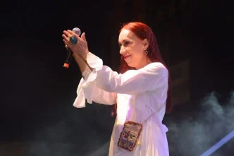 Leman Samdan Yalova konserinde hijyen tepkisi