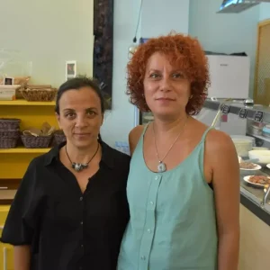 Lise Arkadaslari 32 Yil Sonra Butik Lokanta Acti