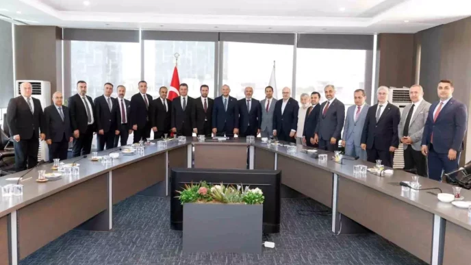 MUSIAD Gaziantep Yonetimi Genel Merkezi Ziyaret Etti