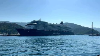 Malta Bayrakli Mein Schiff 5 Gemisi Marmarise Yanasti