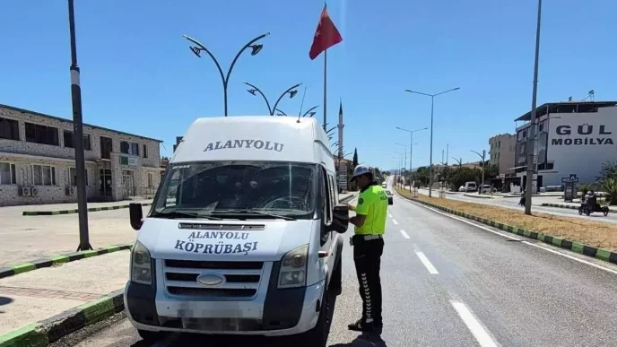Manisada Korsan Tasimaciliga Yogun Denetim 16 Arac Surucusune Ceza