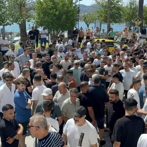Marmariste Esnaf Cezalara Karsi Protesto Duzenledi