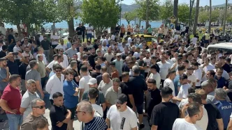 Marmariste Esnaf Cezalara Karsi Protesto Duzenledi