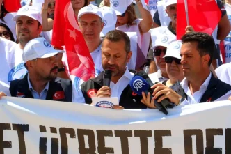 Memur Sen 8 Donem Toplu Sozlesmesi icin Etimesgutta Eylem Duzenledi