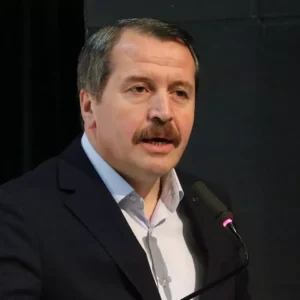Memur Sen Baskani Yalcin kritik zam teklifinin yarin gelmesini talep etti