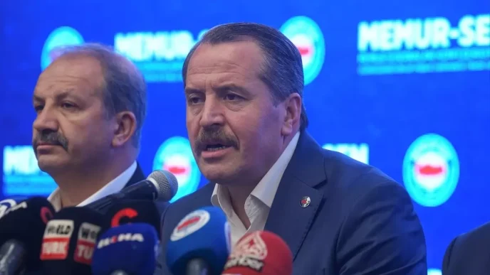 Memur Sen Genel Baskani Yalcin 7 Milyona Yakin Memur icin Inisiatif