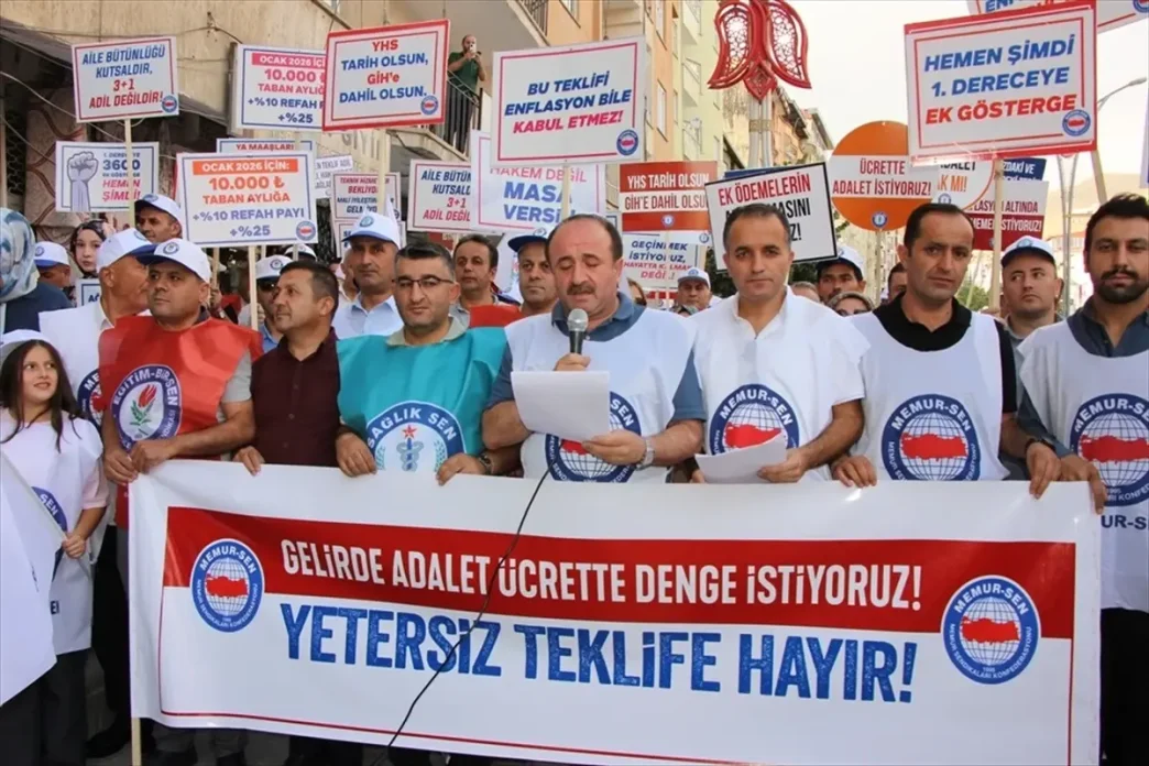 Memur Sen Hakkari Subesi Kamu Zam Teklifini Yetersiz Buldu