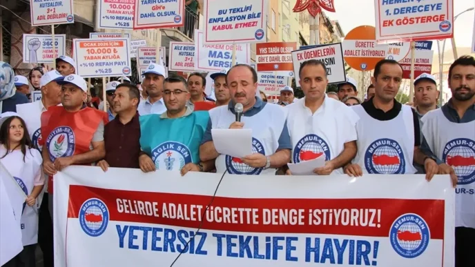 Memur Sen Hakkari Subesi Kamu Zam Teklifini Yetersiz Buldu