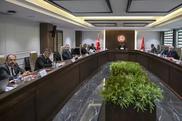 Memur ve emeklisinin zammı belli oluyor: İşte üzerinde durulan rakam