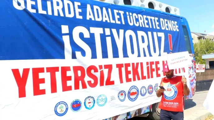 Memurlar Hakkini Ariyor Maliye Bakanligi Onunde Eylem Duzenlendi