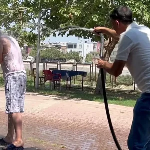 Mersinde Sicak Hava Nedeniyle Serinleme Cabalari