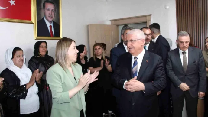 Milli Savunma Bakani Guler Turkiye Yuzyili Icin Terorsuz Yeni Bir