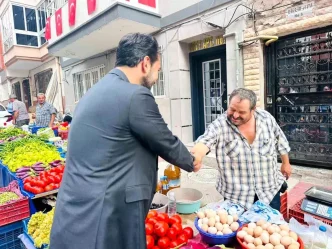 Mucahit Arinc Manisada Pazarci Esnafiyla Bulustu