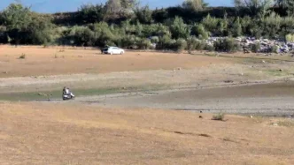 Mudanyadaki Ulkukoy Goleti Kurudu Ciftciler Alternatif Su Kaynagi Ariyor