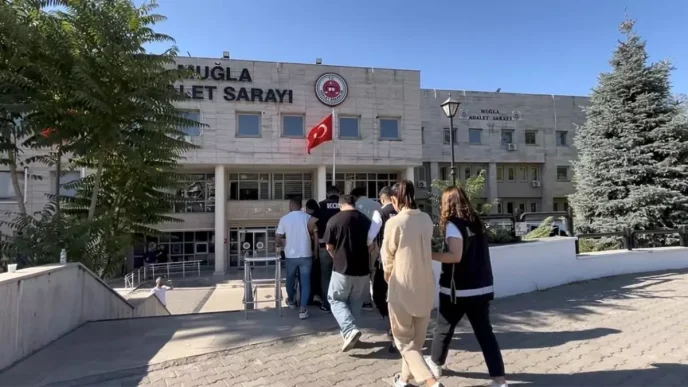 Muglada 30 Milyon TLlik Motosiklet Dolandiriciligina Operasyon