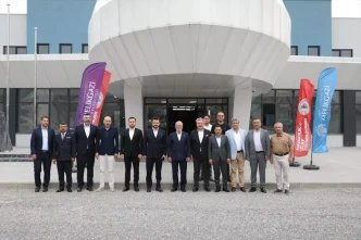 Mustafa Elitas Kayserideki Yeni Havacilik Lisesini Ziyaret Etti