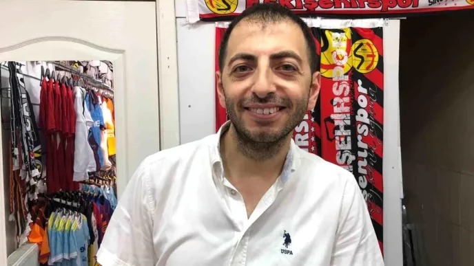 Omer Karanfil Bankaciliktan Forma Saticiligina Donus Yapti