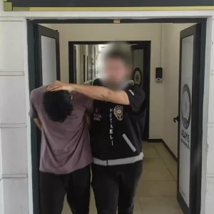 Osman Gazi Koprusunde Dolandiricilara Baskin 500 Gram Altin ve 85