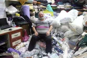 Ozgurlugu Daginiklikta Buldu Kumas Saticisi Cemalettin Serdar