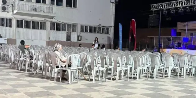 Özlem Çerçioğlu konserdeki boş koltuklarını suçunu Fenerbahçe'ye attı