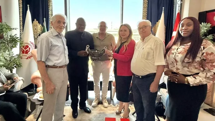SATKOF ve Zambiya Arasinda Tarihi Saglik Turizmi Is Birligi