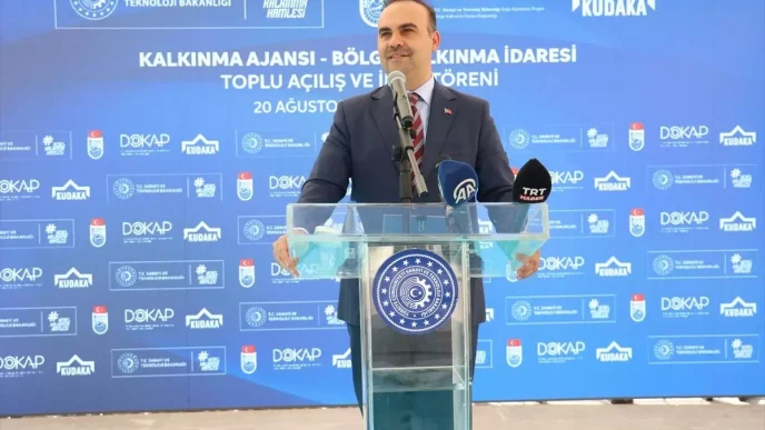 Sanayi ve Teknoloji Bakani Kacir Bayburtta acilis ve imza toreninde