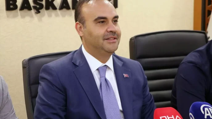 Sanayi ve Teknoloji Bakani Kacir Rizede AK Parti Il Baskanligi