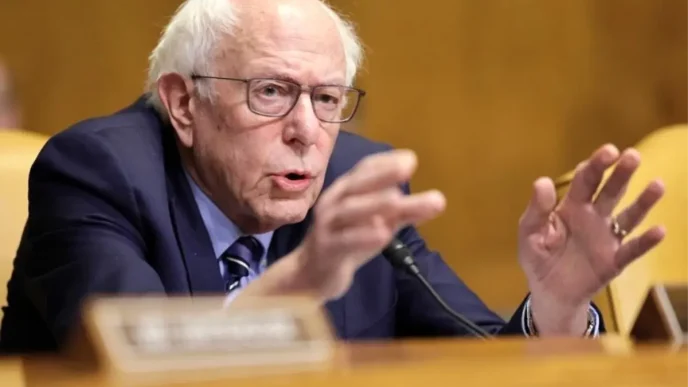 Senator Bernie Sanders Biden ve Trump Israili Destekleyerek Yanlis Yolda