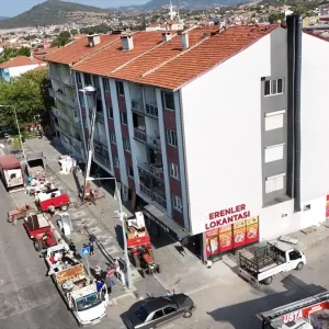 Sindirgidaki Deprem Sonrasi Tasinma ve Yikim Calismalari Devam Ediyor