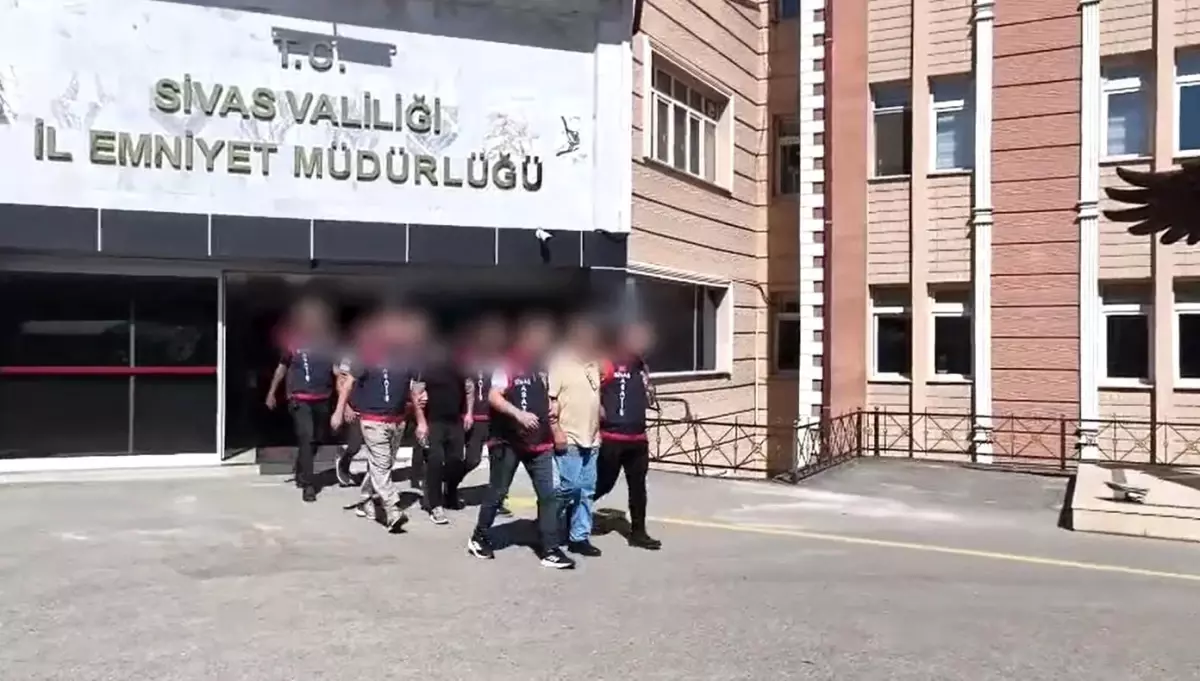 Sivas Merkezli Dolandiricilik Operasyonu Iki Kisi Tutuklandi