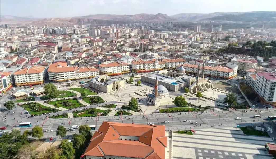 Sivasta Motorlu Kara Tasiti Sayisi Artiyor
