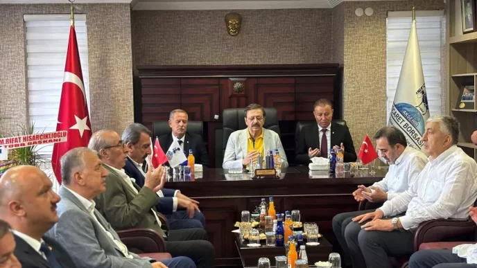 TOBB Baskani Hisarciklioglundan Mustafa Dogruya Taziye Ziyareti