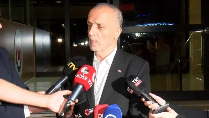 TURK IS Genel Baskani Atalay Hukumetin Son Teklifi Olumluya Yakin