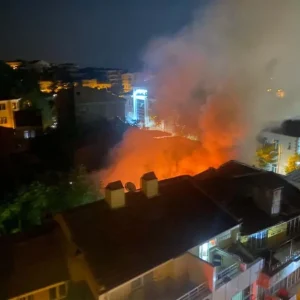 Tavsanlida Elektrik Kontagindan Yangin Kuafor Dukkani Kullanilamaz Hale Geldi