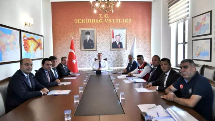 Tekirdagda Sosyal Konut Hamlesi Icin Toplanti Duzenlendi